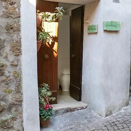 Casa Vacanza La Mia Casetta Sutri Exterior photo
